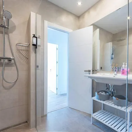 Luxury Penthouse With Sea View In Soho Malaga